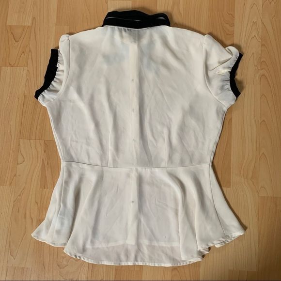 White & Black Forever 21 Blouse Size Small - Picture 4 of 10